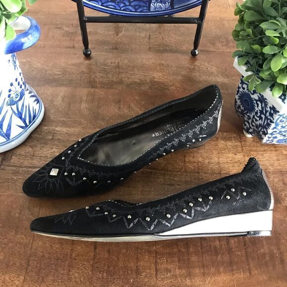 New Donald Pliner silver stud metallic wedge flats size 6 1/2 m - Picture 2 of 5